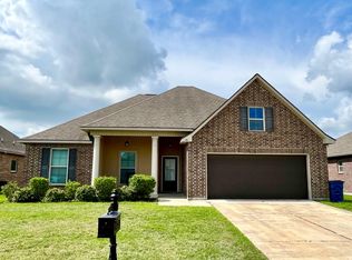 131 Timber Edge Dr, Youngsville, LA 70592