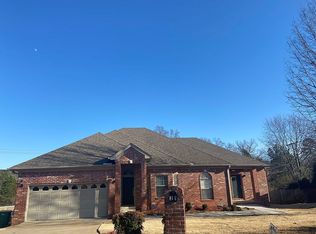 21 Cherryhill Cv, Little Rock, AR 72211