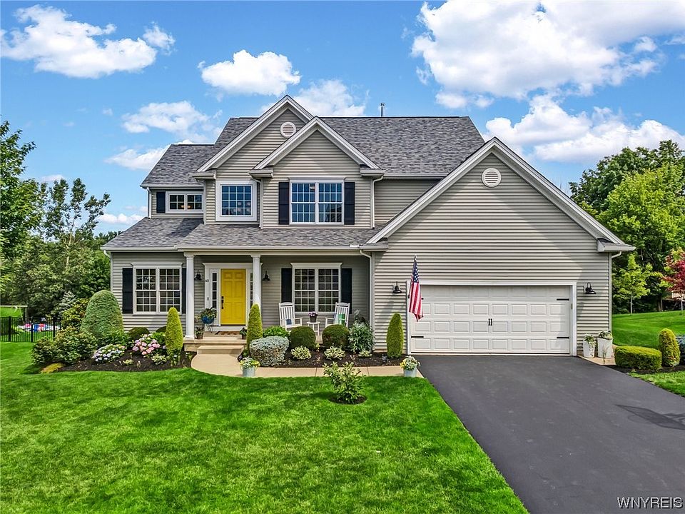 1st image of 60 Breezewood Dr