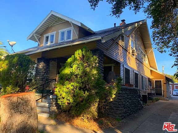 2nd image of 803 E Villa St