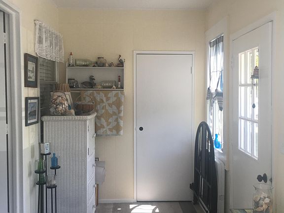 4th image of 82 Belhaven Court #A