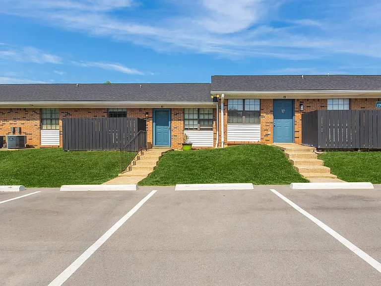 Summerfield Apartments — Photo 62