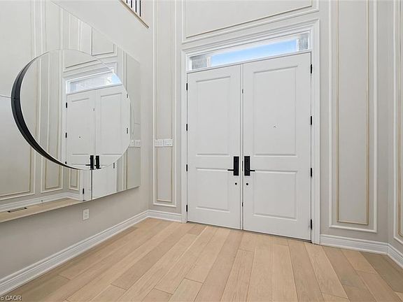 5th image of 83 McCann St