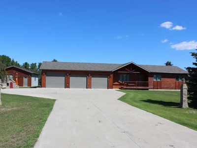 3414 Silver Fox Ln, Bismarck, ND, 58503