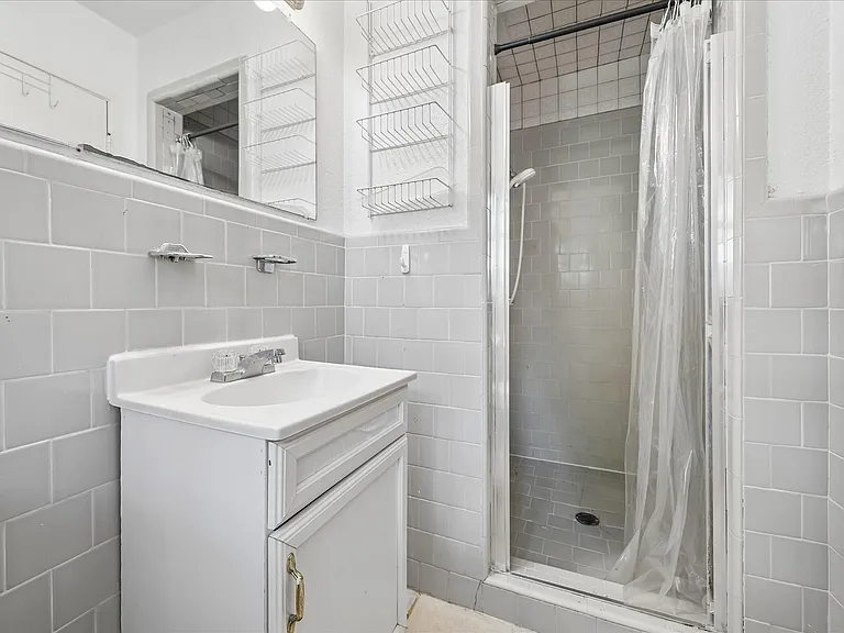 4022 Woodcraft St — Photo 11