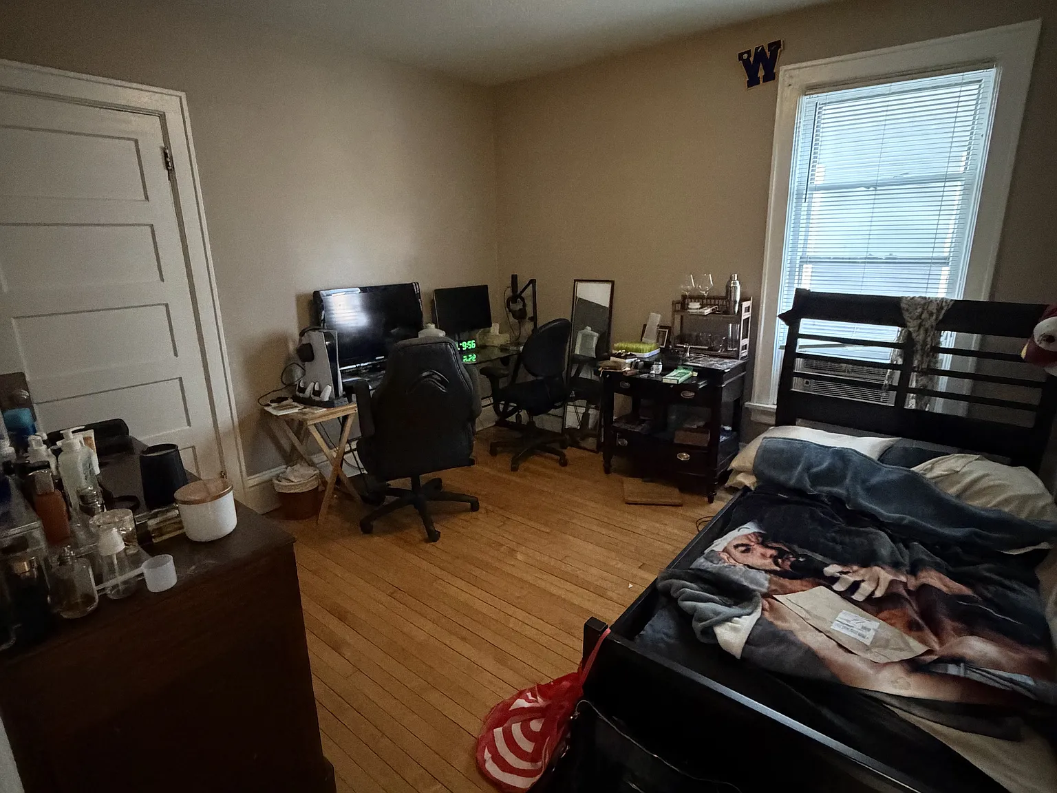 4 bed, 1000 sqft, $2,250 — Photo 4