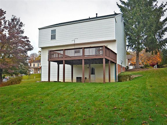 2nd image of 130 Carriage Dr