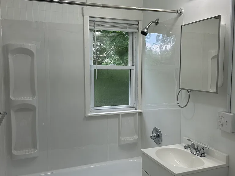 100-42A Midland Hts — Photo 6