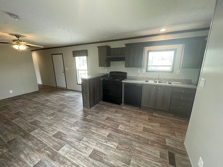515 Tom Mann Rd — Photo 25