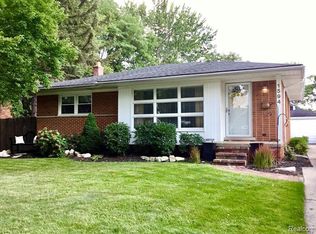 1594 Villa Rd, Birmingham, MI 48009