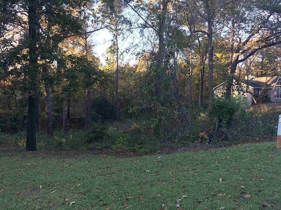 2nd image of 307 Dogwood Glen Dr