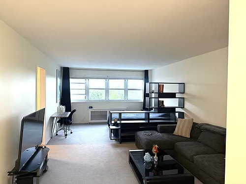 370 Westchester Ave #4R Photo 1 370 Westchester Ave #4R Photo 1