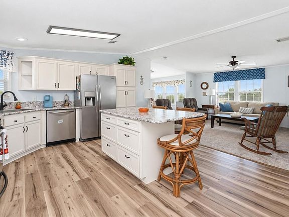 3rd image of 7324 VARLEY CIRCLE