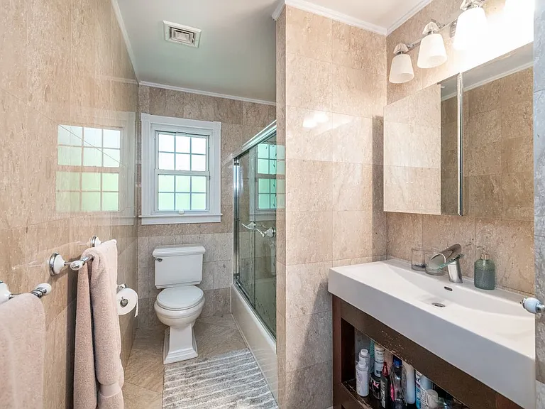 18 Carlyle Pl — Photo 16
