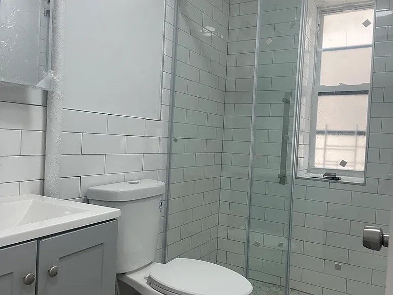 520 W 175th St #11 — Photo 6