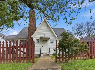 825 Gracey Ave, Clarksville, TN 37040