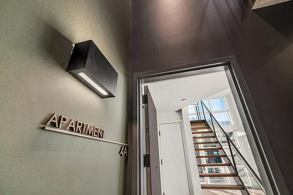 Rented by MNS | media 18