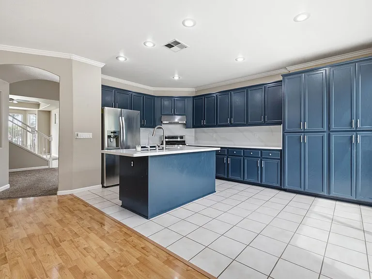 722 Summer Ln — Photo 29