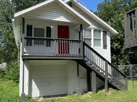 576 S Oxford Ave, Independence, MO