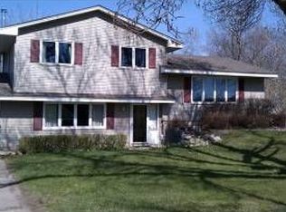 2610 River Hills Dr, Burnsville, MN 55337