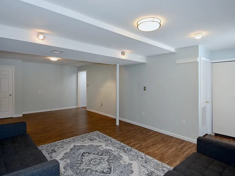 4008 Claridon Dr — Photo 30