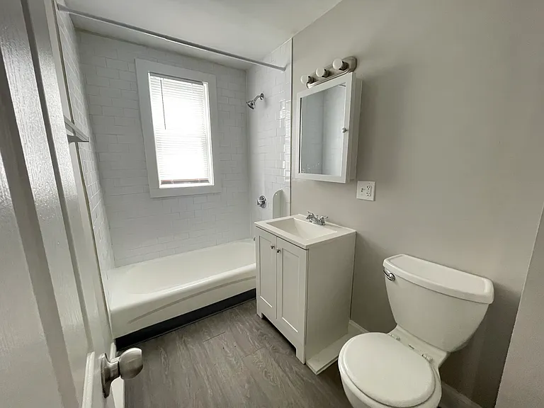 48 Mora St #2 — Photo 4