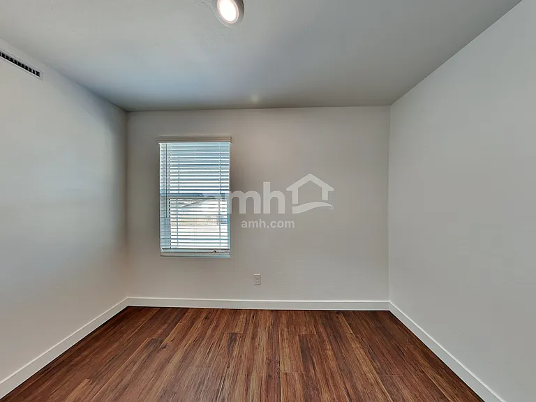 8319 W 21st Dr — Photo 14