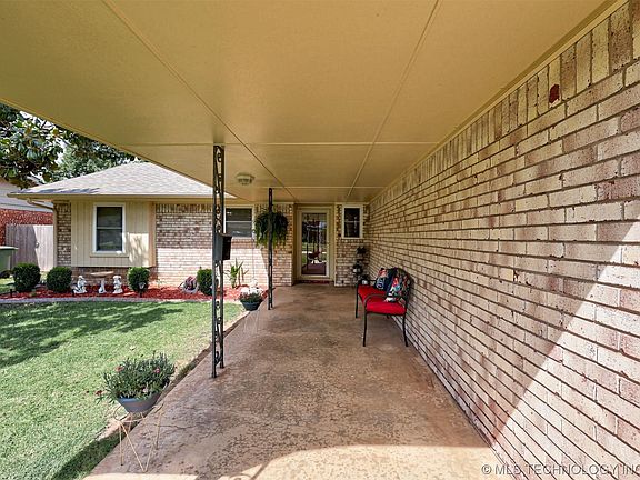 5th image of 3129 Beverly Dr