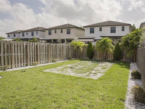 4th image of 25540 SW 108th Ct