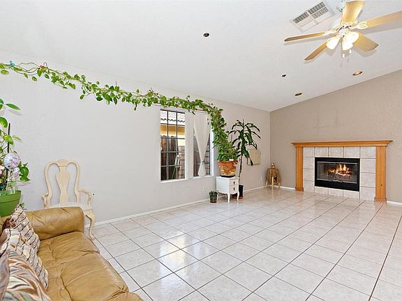 3rd image of 66846 Estrella Ave