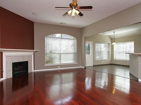5th image of 16018 Charterstone Dr