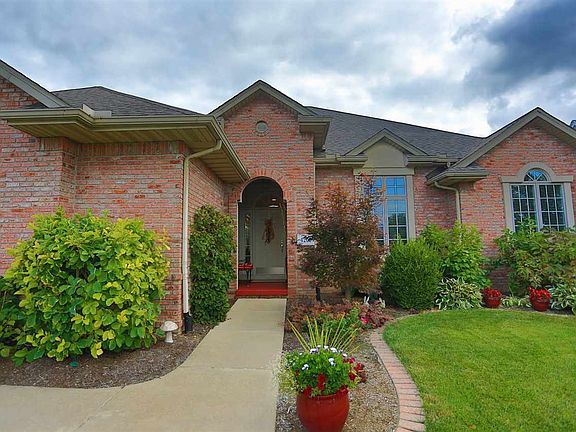 2nd image of 4202 W Longmeadow Ct