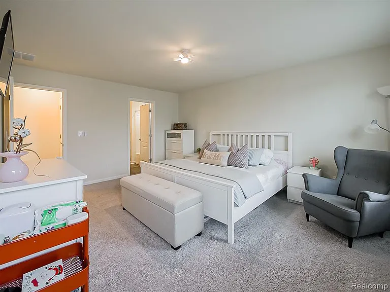 8640 Quincy Dr — Photo 22