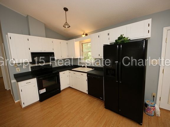 5th image of 10823 Kingfisher Dr