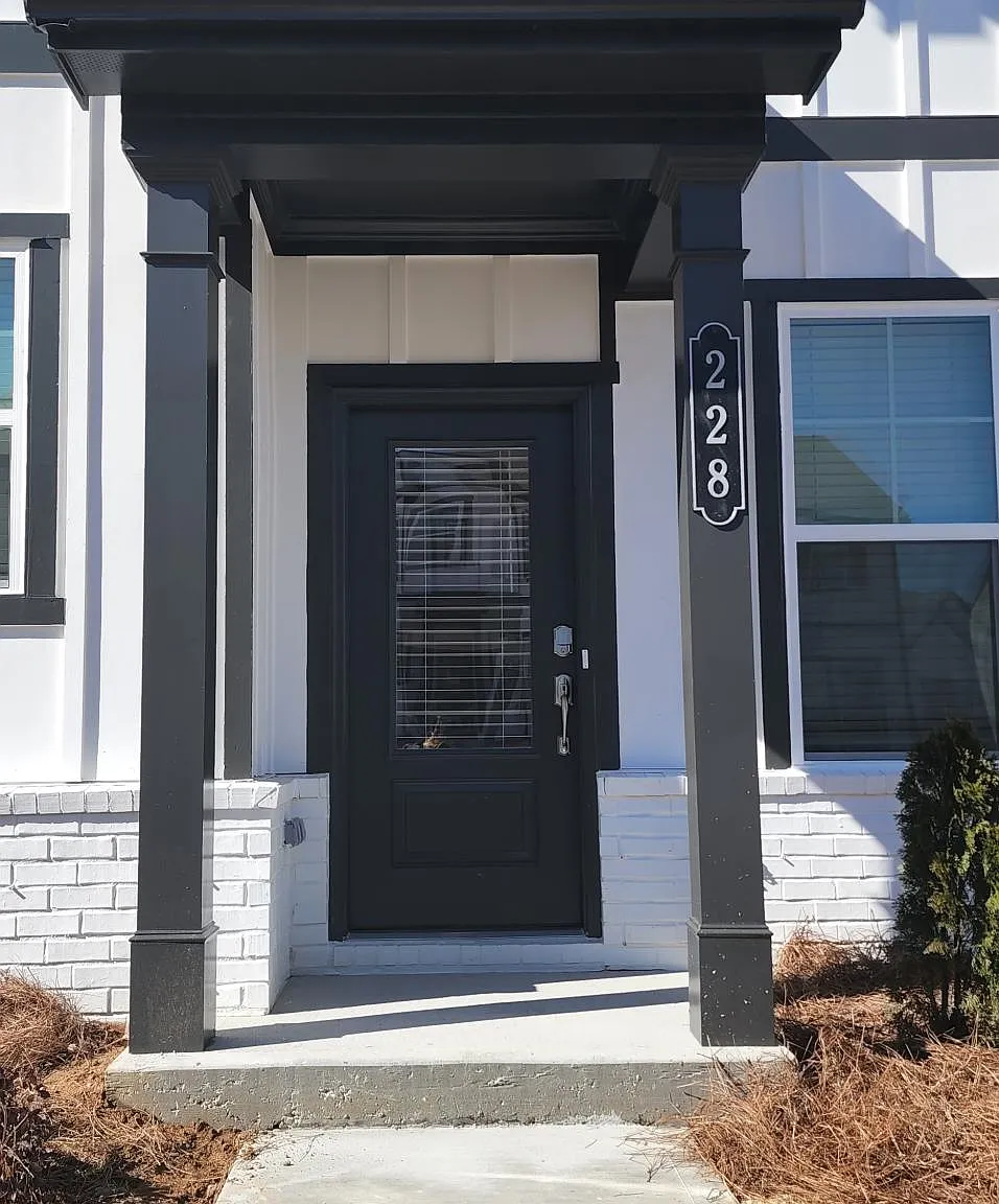228 Banner Rd — Photo 1