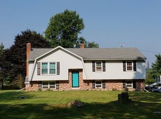 27 Overlook Dr, Wallingford, CT 06492