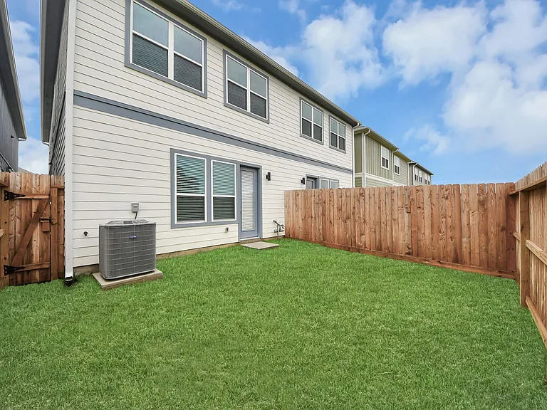 1514 Colonial Gorge Dr — Photo 27
