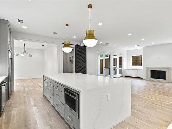 5th image of 7210 Casa Loma Ave