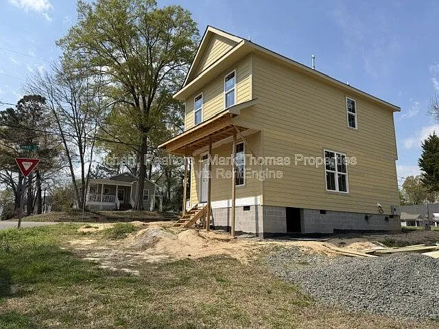1203 Fern St — Photo 6