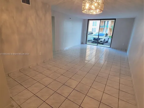 9686 Fontainebleau Blvd APT 105, Miami, FL 33172