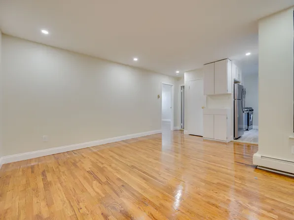 14-17 31st Avenue image 1 of 10