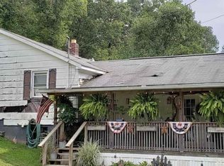 495 Blue Valley Rd SE, Lancaster, OH 43130