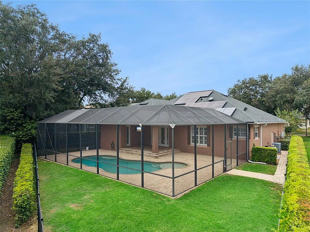 4 bed, 3.0 bath, 2398 sqft, $6,799 — Photo 2