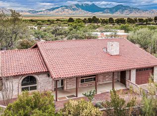 210 W Calle Maria Elena, Green Valley, AZ 85614