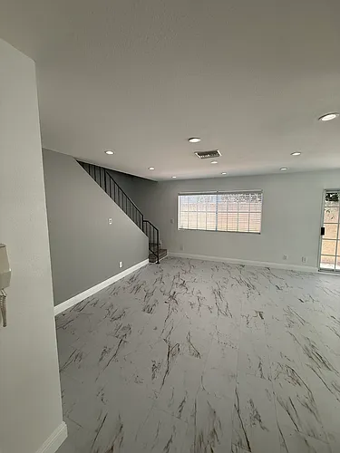 10274 Tujunga Canyon Blvd #4 Photo 1