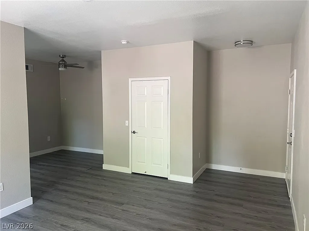 1 bed, 701 sqft, $1,200 — Photo 2