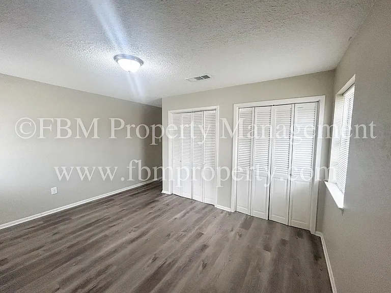 101 W Latimer St #A — Photo 14