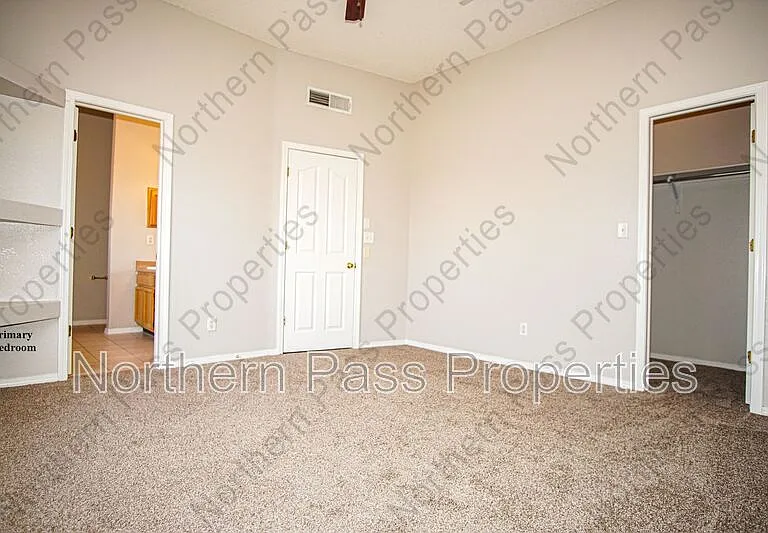 817 Dakota River Ave — Photo 17