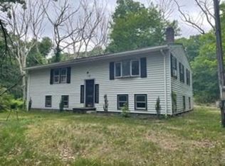 223 Stawicki Rd, North Grosvenordale, CT 06255