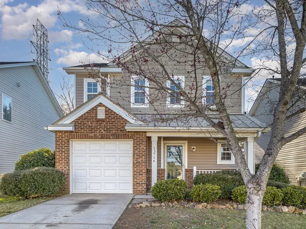 13716 Riding Hill Ave, Charlotte, NC 28213